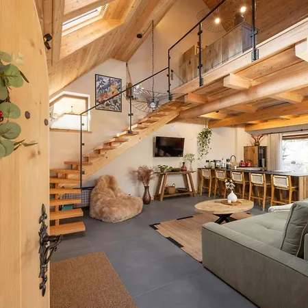 Moja Nad Potokiem 1868 Centrum Z Widokiem زاكوباني